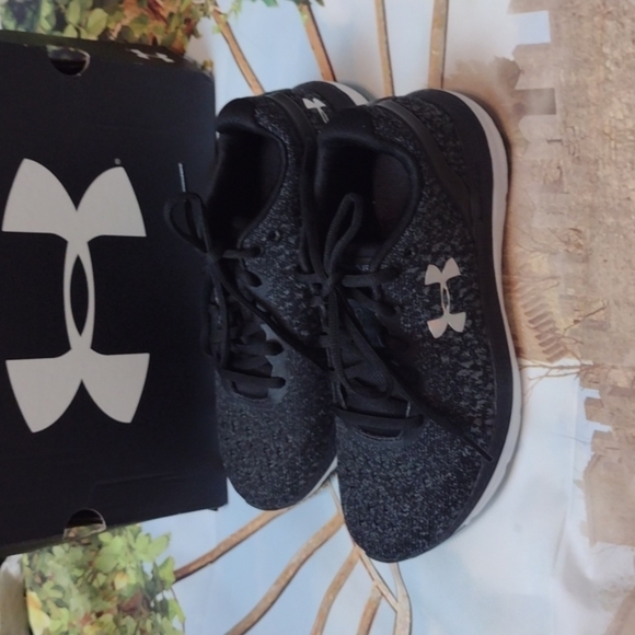 UNDER armour charged impulse knit shoes size 6 - Picture 4 of 8